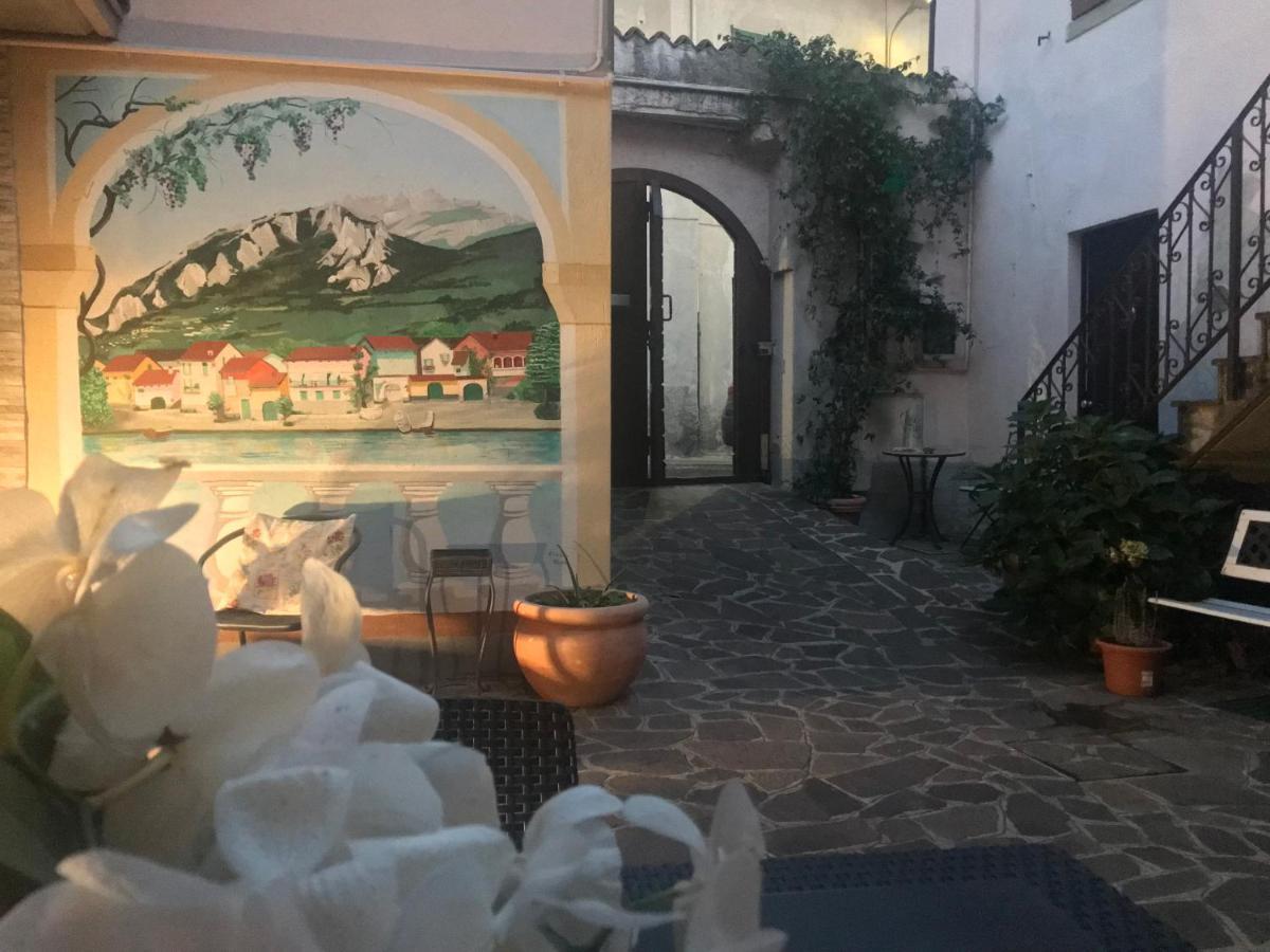 La Ca' Del Masenzi Massenzio'S House (Adults Only) Bed & Breakfast เลคโค ภายนอก รูปภาพ