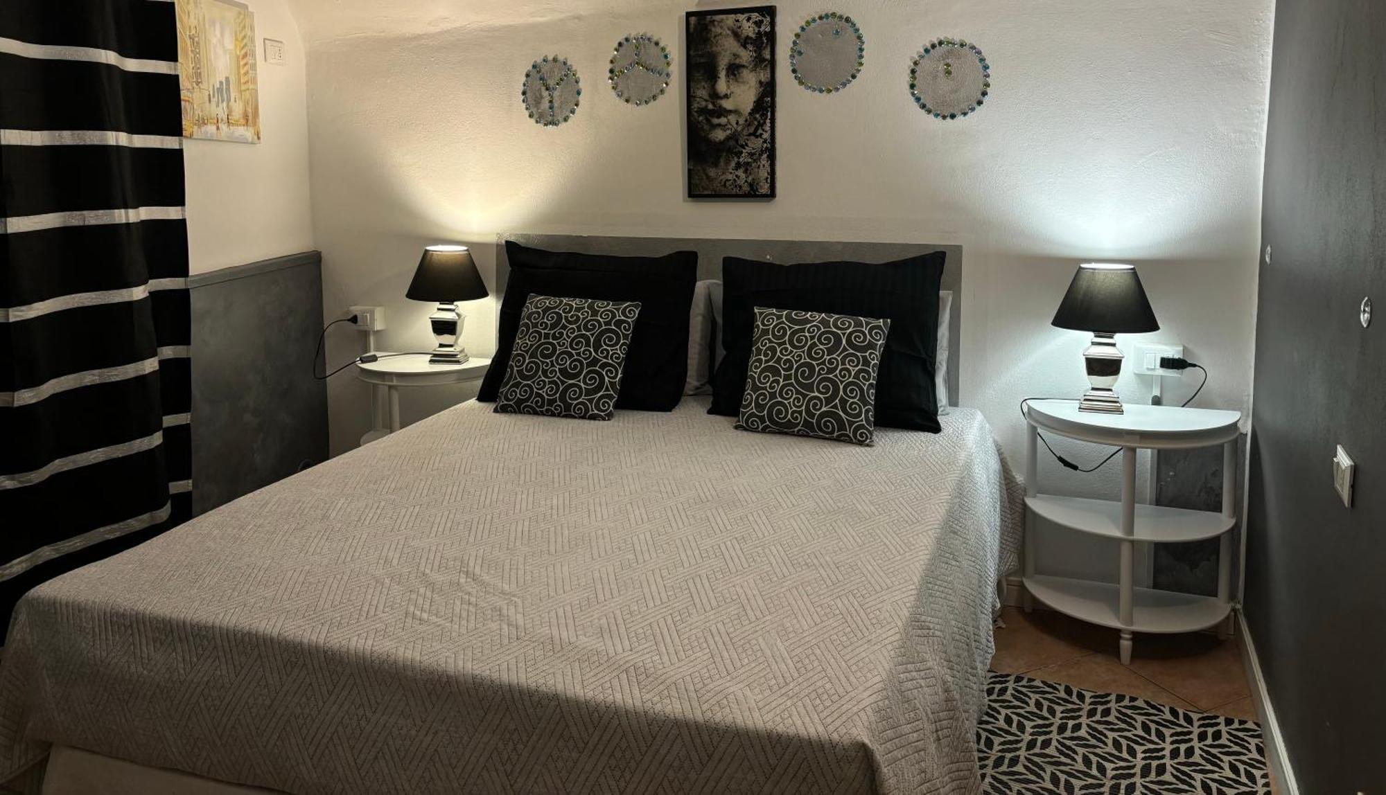 La Ca' Del Masenzi Massenzio'S House (Adults Only) Bed & Breakfast เลคโค ภายนอก รูปภาพ