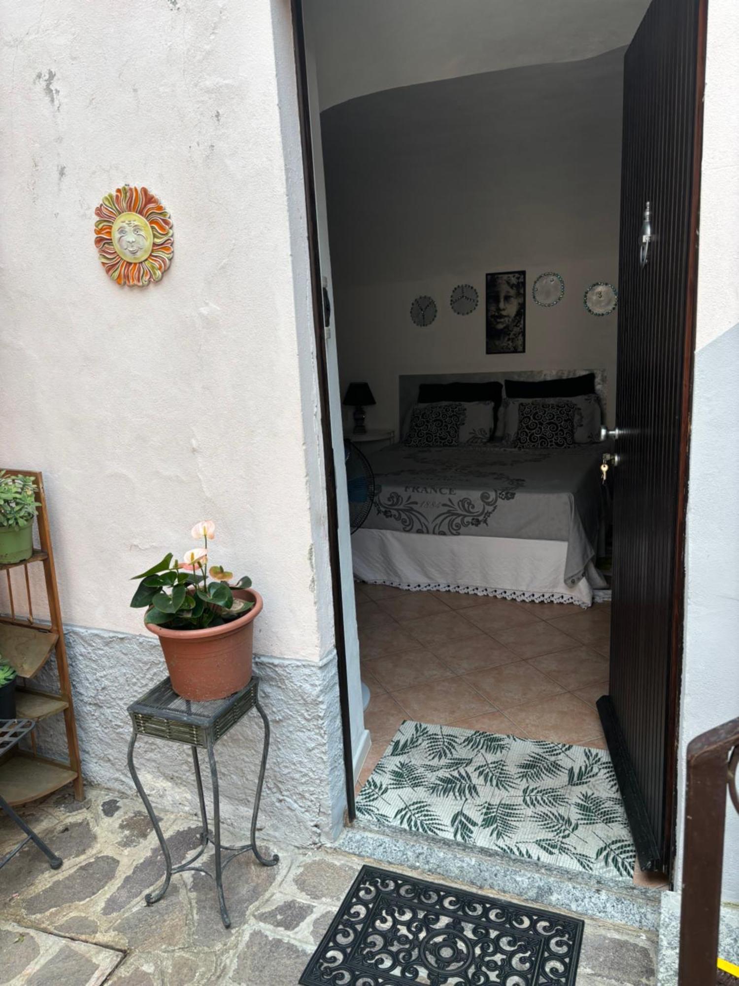 La Ca' Del Masenzi Massenzio'S House (Adults Only) Bed & Breakfast เลคโค ห้อง รูปภาพ